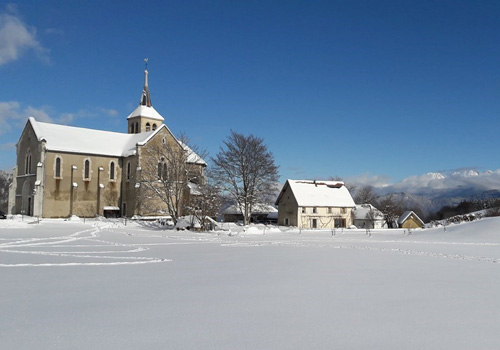 Luge pour petits et grands sur le plateau des petites roches